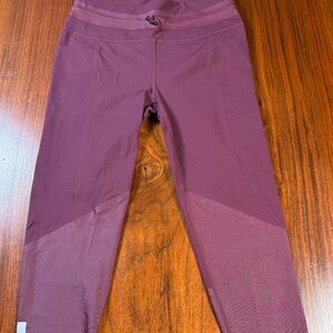 Sweaty Betty Power 7/8 Workout Leggings Small Burgundy Wine Mixed Panel Zip Pock